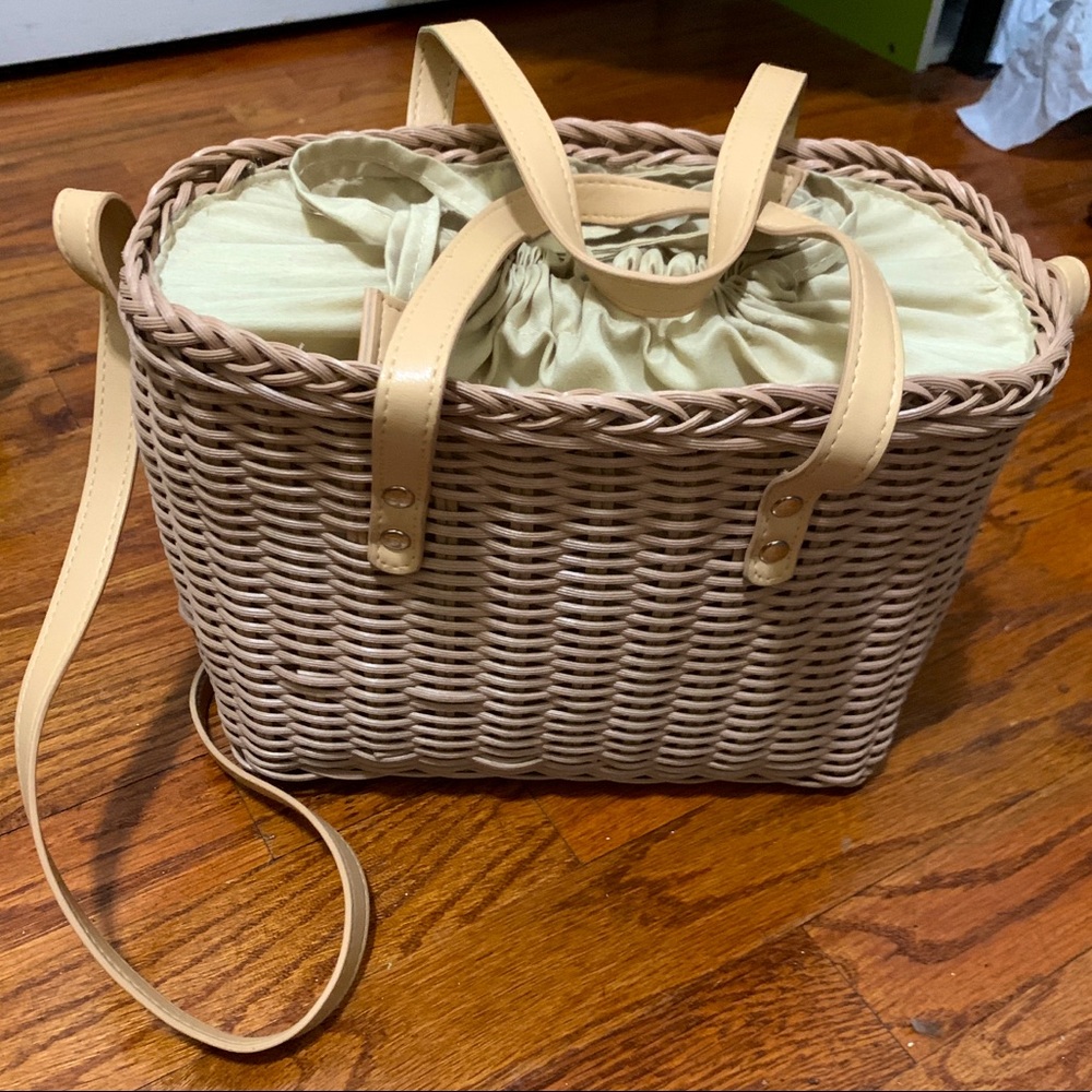 Who What Wear Drawstring Basket Weave Bag